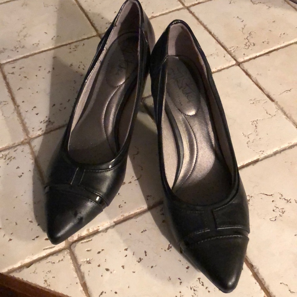Life Stride heels